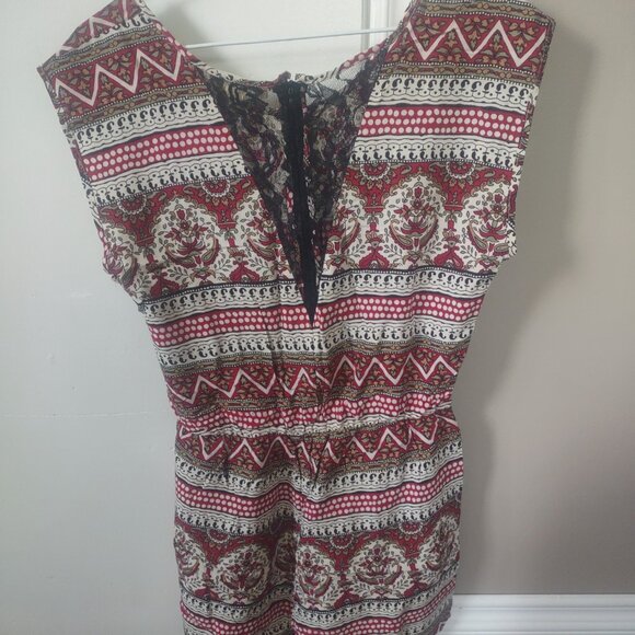Urban Outfitters romper with lace detail - Picture 2 of 2
